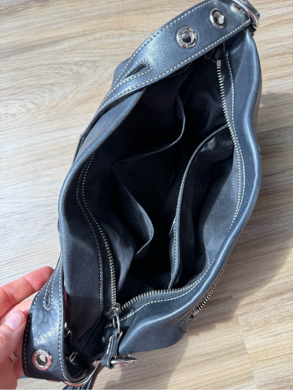 Coach Y2K black handbag - Picture 7 of 12